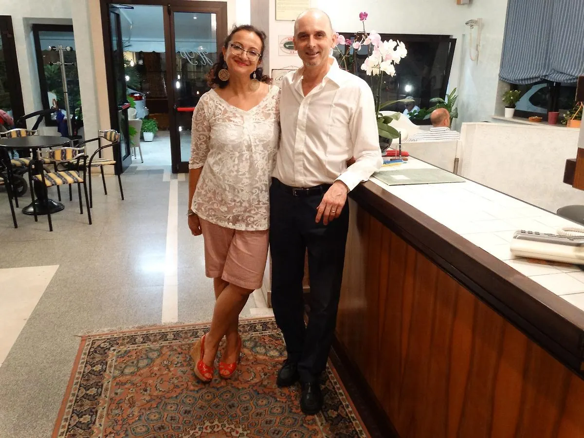 Hotel La Pineta Riccione Italia